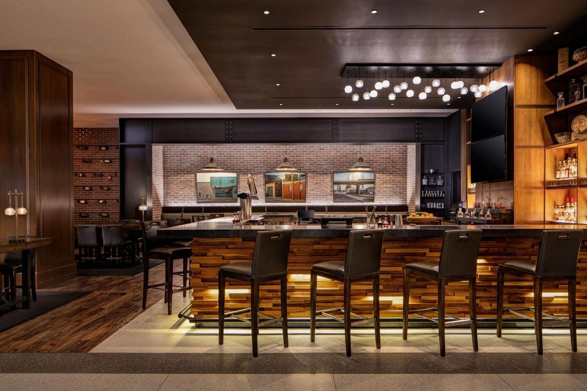 Omaha Marriott Downtown At The Capitol District Hotel Exterior photo