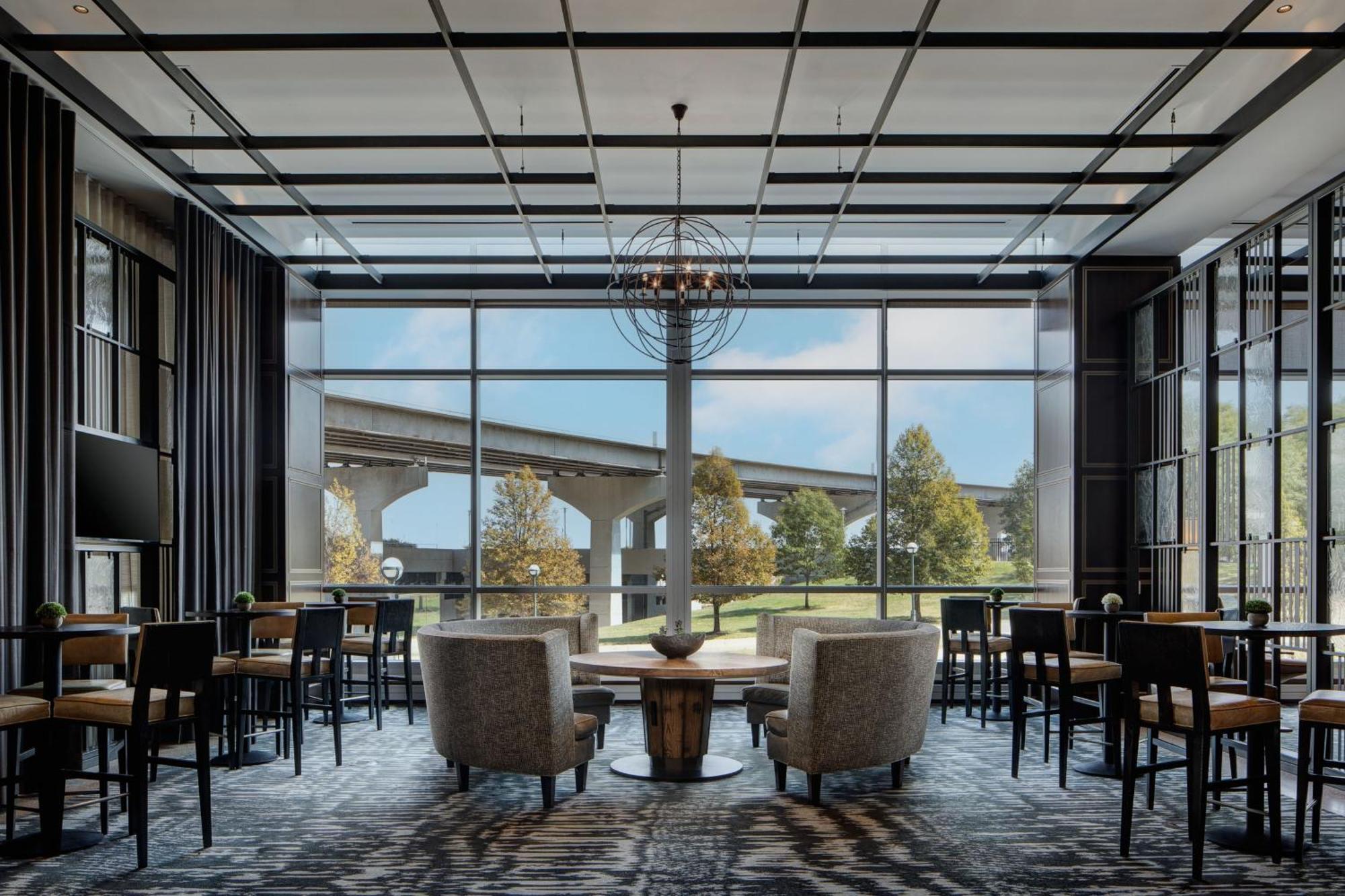 Omaha Marriott Downtown At The Capitol District Hotel Exterior photo