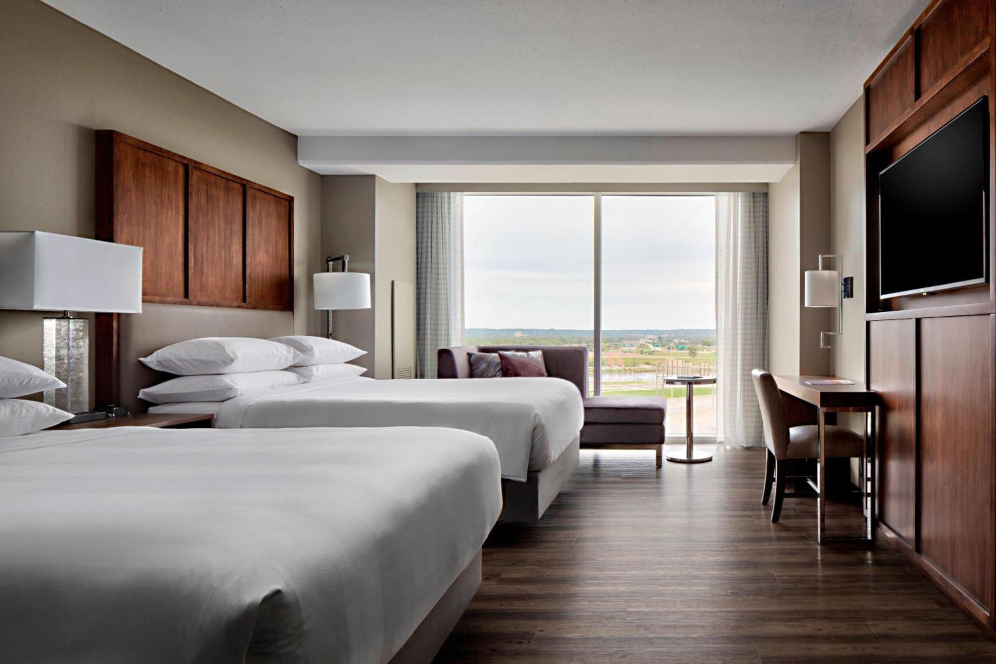 Omaha Marriott Downtown At The Capitol District Hotel Exterior photo