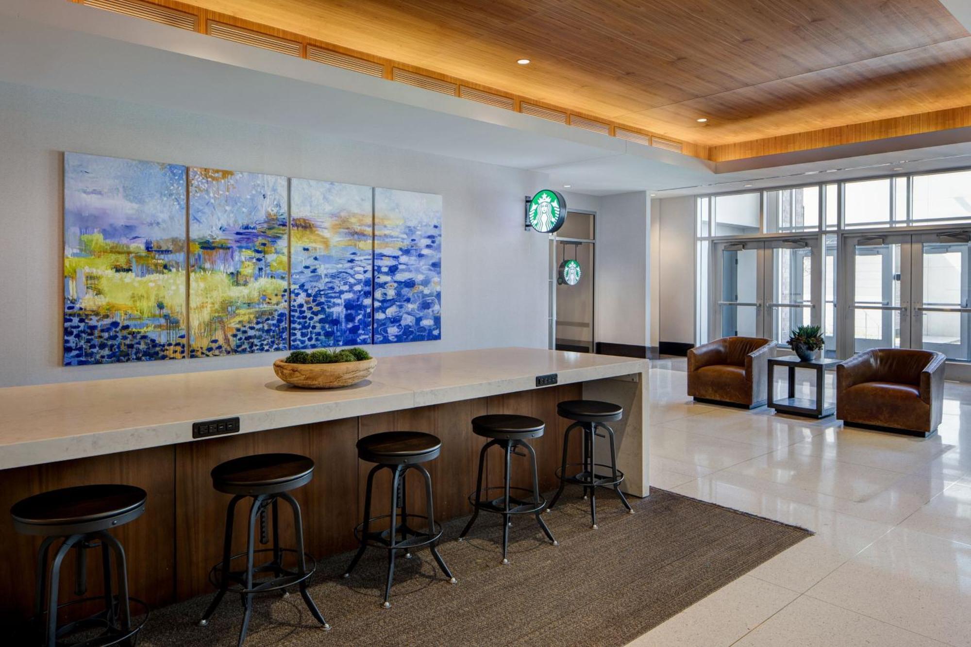 Omaha Marriott Downtown At The Capitol District Hotel Exterior photo