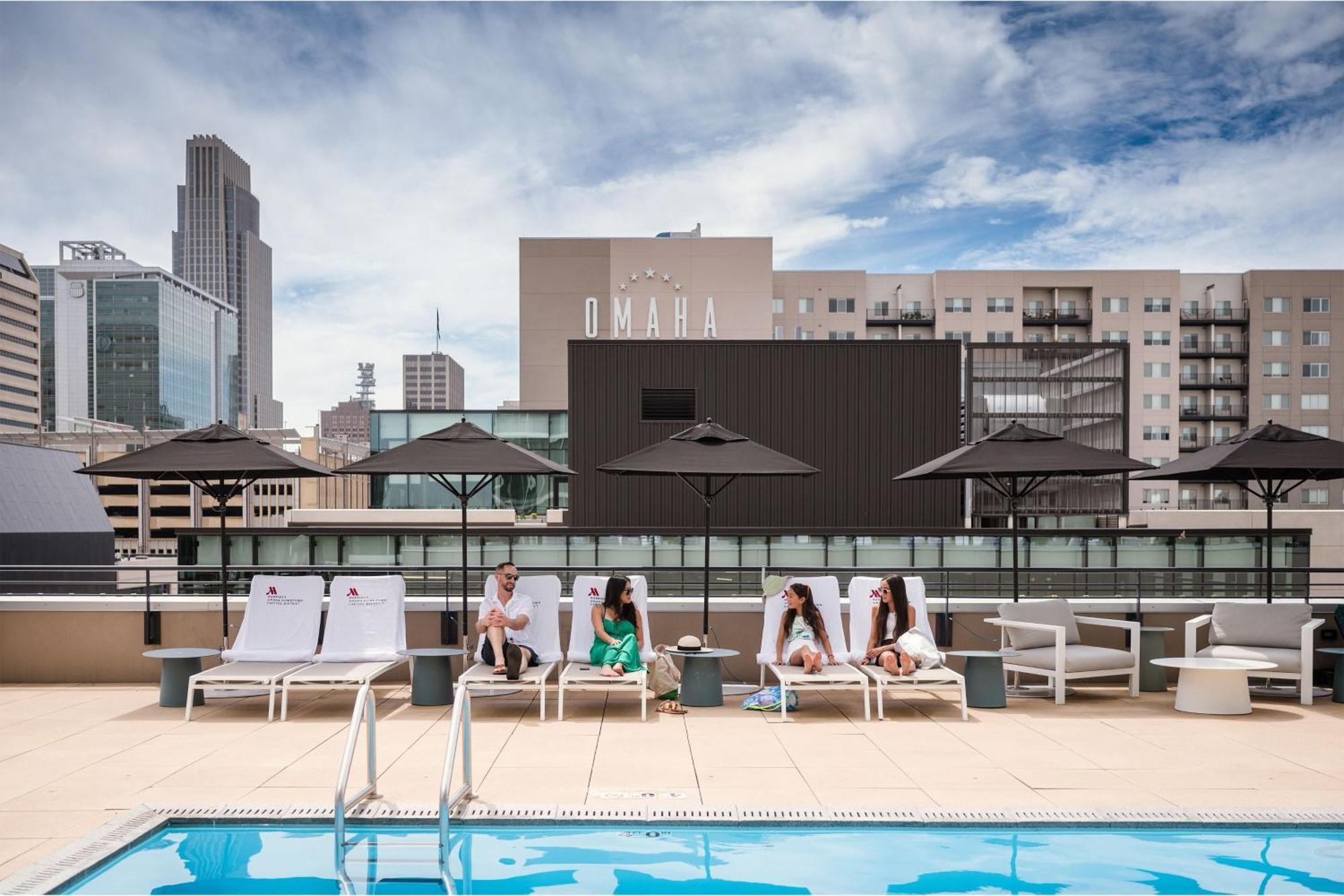 Omaha Marriott Downtown At The Capitol District Hotel Exterior photo
